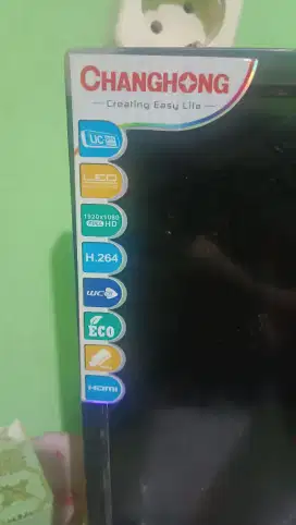 Jual 2 TV kondisi bagus