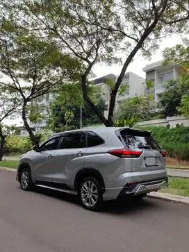 *LOW KM*Zenix Q Modelista Hybrid