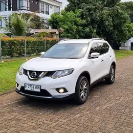 Nissan X-Trail 2015 AT Bensin - Putih