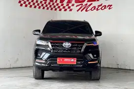 Toyota Fortuner VRZ TRD 2.4 AT 2021 Black