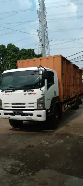 ISUZU GIGA FVR 34 S 240PS BOX