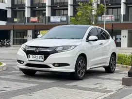 52RB KM DOANG ANTIK MULUS TERAWAT ! Honda HRV 1.8 PRESTIGE AT 2015