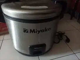 Rice cooker 8 ltr