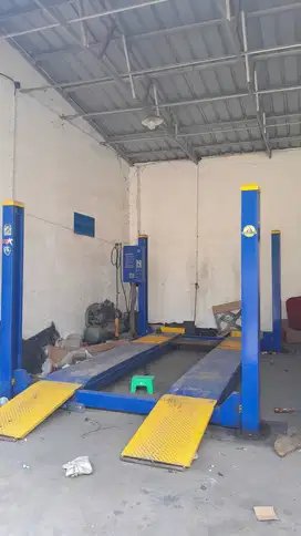 Four Post Lift Bekas daerah Tangerang