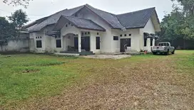 RUMAH LUAS & ASRI DI KADEMANGAN, TANGERANG SELATAN