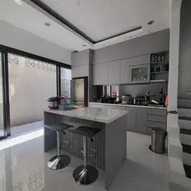 DIJUAL RUMAH RAPIH SIAP HUNI DI NEWTON GADING SERONG