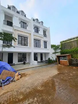 JARANG ADA! UNIT BARU! Rumah Dijual Kalibata - Dalam Cluster, MEwah