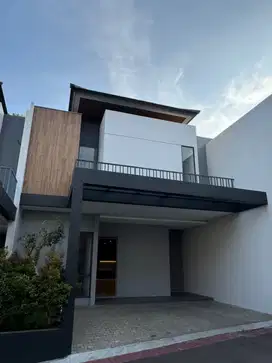 Rumah Asri dan Nyaman di Setra Duta Bandung  Bandung