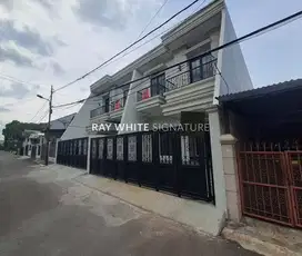 Di Jual Rumah Baru Luxury di Area Nyaman Jl Kejaksaan, Pondok Bambu