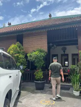 Mencari pekerjaan supir pribadi