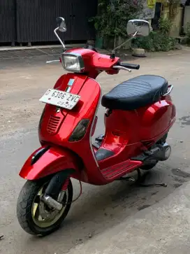 Jual vespa s 3v 150 thn 2013