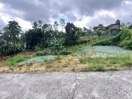 Tanah Datar View Cantik 800m Kemuning, Karanganyar