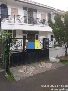 Dijual Rumah KT 4+1 di Gading Kirana Kelapa Gading  Jakarta Utara