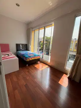 Dijual/Disewakan Rumah 2 Lantai Di Sedayu City Cakung Jakarta Timur