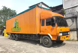 MULUS+banBARU MURAH Mitsubishi Fuso tronton 6x2 SL box besi 2016 bok