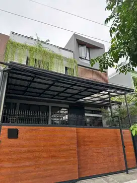 Dijual Rumah Cantik With Private Pool Dalam Komplek Di Rawamangun