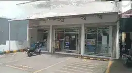 Rumah usaha Mini market Jalan Raya Balongpanggang Gresik
