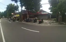 Tanah + bangunan strategis murah diglagahsari dekat kampus UTY yogya