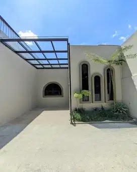 RUMAH CANTIK FULL FURNISHED DI NGAGLIK SLEMAN