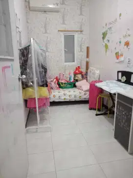 Dijual Ruko Gandeng di Intercon, Jakarta Barat - Jarang Ada.
