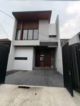 Dijual Rumah 2 Lantai Di TKI 2