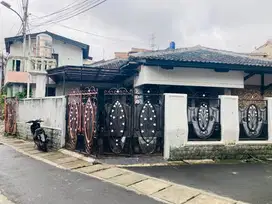 Dijual Cepat Rumah Hoek Cempaka Putih - Turun Harga