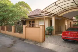 Jual murah rumah luas nyaman di Cireundeu cocok untuk keluarga besar !