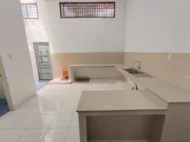 Disewakan rumah dekat pajak beruang madong lubis