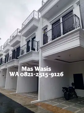 Rumah Baru Minimalis 2-lantai Plus Rooftop dalam Cluster di Jagakarsa