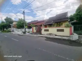 Jual rumah induk dan kos kosan dekat wirosaban