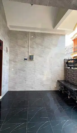 Jarang Ada. KT 4 Rumah Sudah Renov Dekat Ploso, Kenjeran