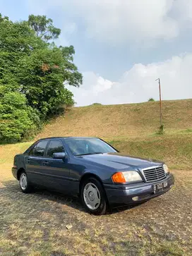 Mercedes Benz C180 W202
