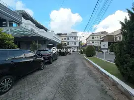 DIJUAL RUMAH JALAN KAPTEN MUSLIM KOMPLEK MILLENNIUM SQUARE (PETER)