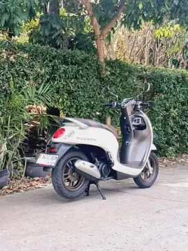 GRESS Honda Scoopy Prestige tahun 2022