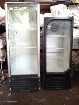 2 UNIT SHOWCASE 300 LTR DAN 210 LTR ( GASIO / GEA )