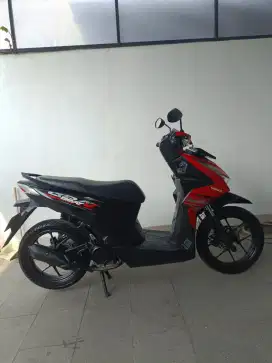 Honda Beat 2022 merah hitam