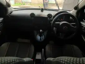 Mazda 2 R AT HB 2013