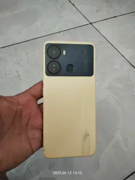 Itel P40 ram 4/64gb normal dan segel