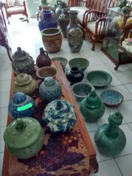 Dijual barang2antik kuno dibawah harga .