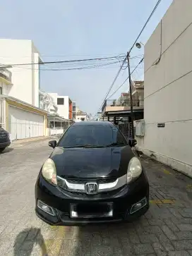 Dijual Honda Mobilio Matic Tipe E 2014 
1 tangan dari baru