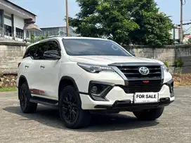 FORTUNER TRD SPORTIVO KICK SENSOR MATIC TAHUN 2020 DIESEL PUTIH MULUS