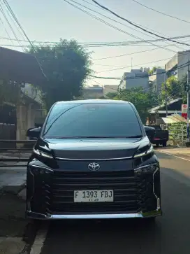 Dijual MURAH!!! Toyota Voxy A/T 2023,