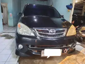 Daihatsu Xenia LI dlx manual 2010