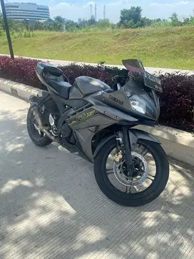 Yamaha R15 v2 2017