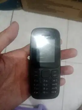 HP nokia masih baru mau jual murah aja.dus ny lupa taro mana sama cas
