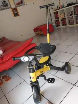 dijual sepeda roda 3 anak