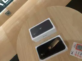 Iphone 11 64gb tetap di depan