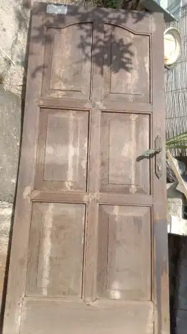 Jual pintu bekas bahan kayu kalimantan