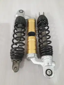 Shockbreaker blkng tabung Yamaha Aerox 155 New 2021 bekas per besar