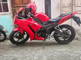 Jual honda CBR 150 2014 manteb